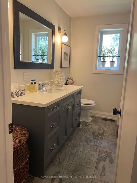 Photo 16 at 15 SCARBOROUGH HEIGHTS Boulevard, Cliffcrest, Toronto