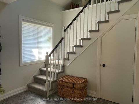 Photo 20 at 15 SCARBOROUGH HEIGHTS Boulevard, Cliffcrest, Toronto