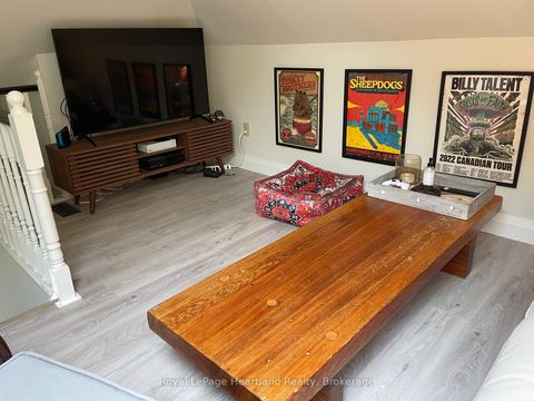 Photo 21 at 15 SCARBOROUGH HEIGHTS Boulevard, Cliffcrest, Toronto