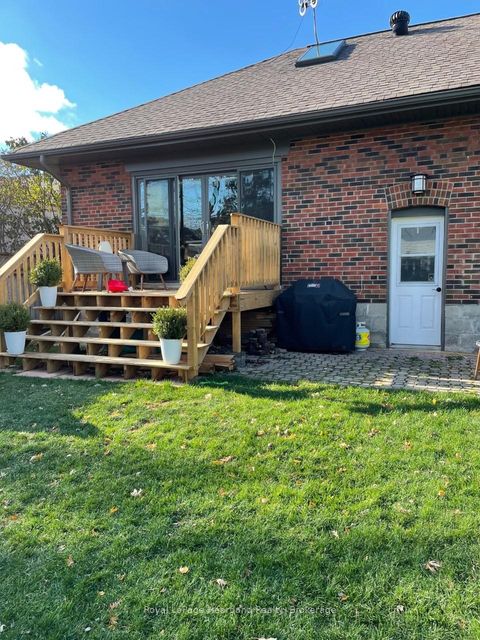 Photo 29 at 15 SCARBOROUGH HEIGHTS Boulevard, Cliffcrest, Toronto