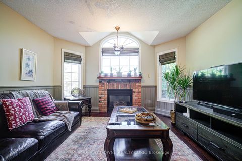 Photo 21 at 2193 Meadowland Drive, RO River Oaks, Oakville