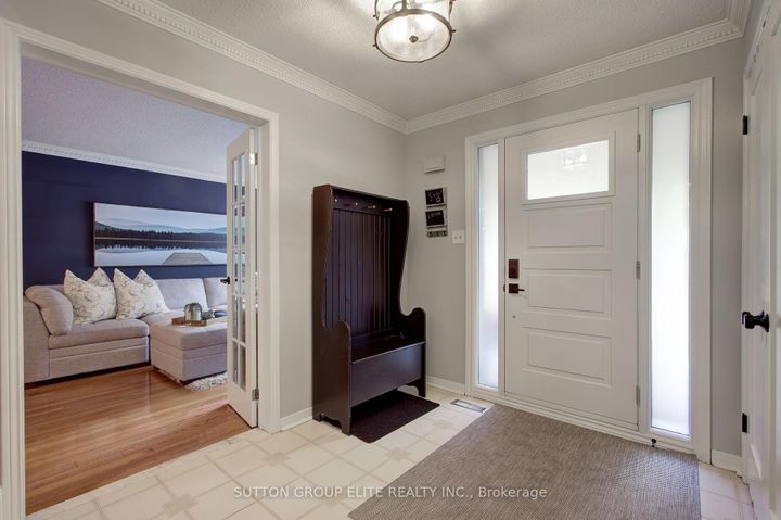 Photo 4 at 411 The Thicket, Lakeview, Mississauga