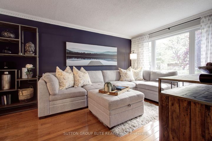 Photo 8 at 411 The Thicket, Lakeview, Mississauga