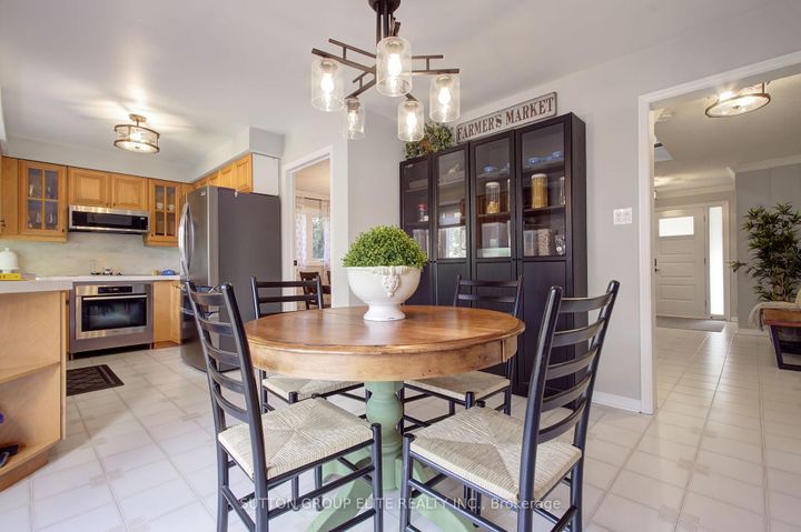 Photo 12 at 411 The Thicket, Lakeview, Mississauga