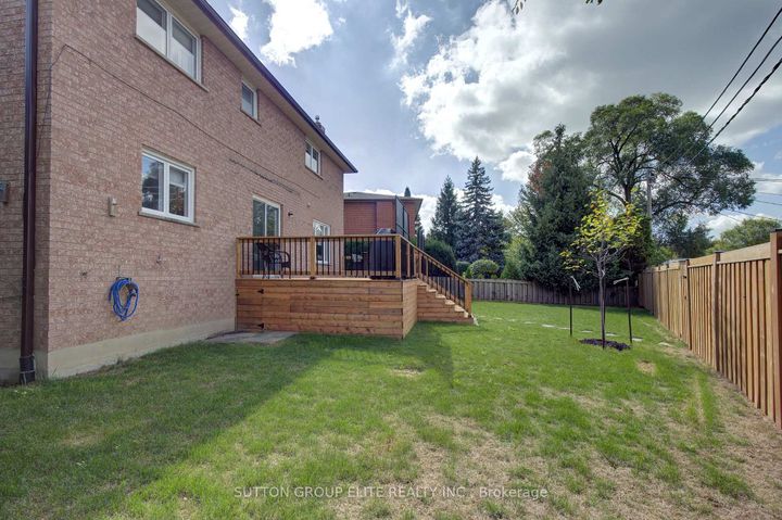 Photo 39 at 411 The Thicket, Lakeview, Mississauga