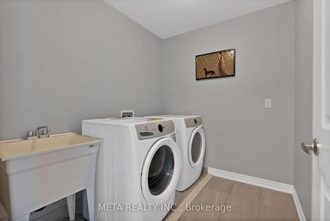 Photo 43 at 15 Faimira Avenue, Keswick South, Georgina