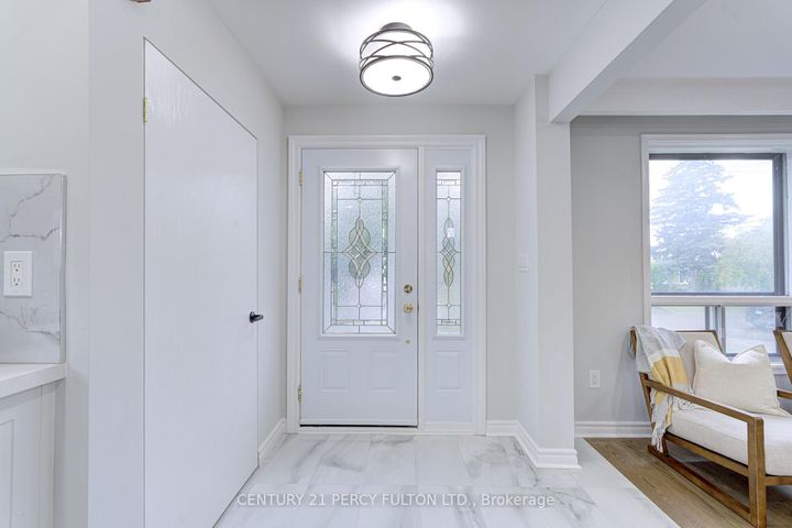 Photo 1 at 7146 Harwick Drive, Malton, Mississauga
