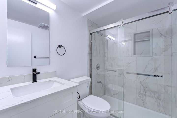 Photo 21 at 7146 Harwick Drive, Malton, Mississauga
