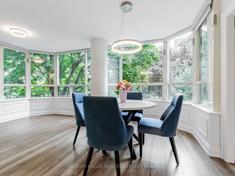 Photo 8 at 211 - 7 Townsgate Drive, Yorkhill, Vaughan