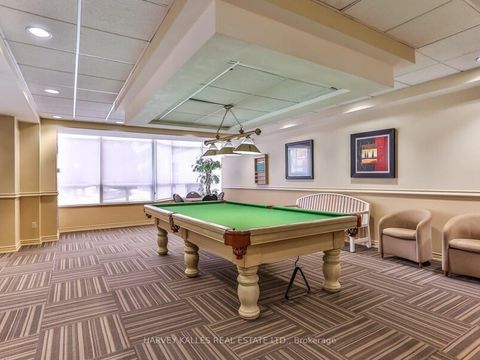 Photo 26 at 211 - 7 Townsgate Drive, Yorkhill, Vaughan