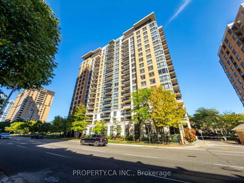 Photo 1 at 1605 - 880 Grandview Way, Willowdale East, Toronto
