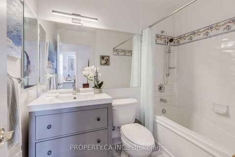 Photo 13 at 1605 - 880 Grandview Way, Willowdale East, Toronto