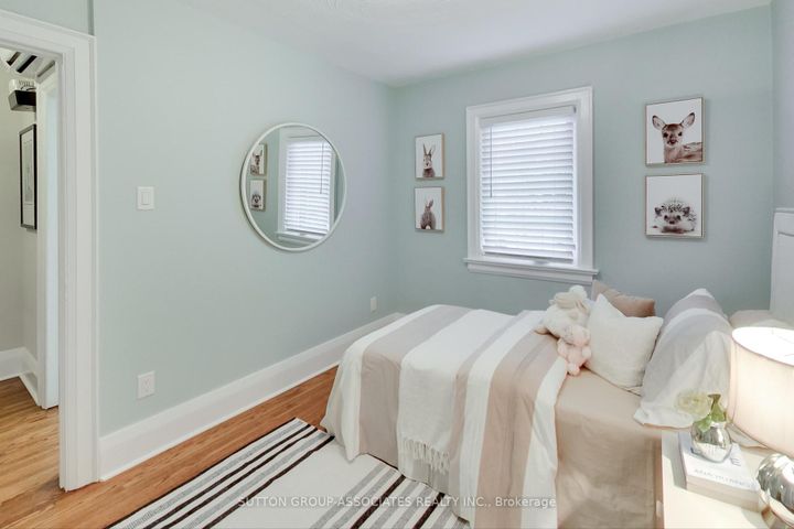Photo 18 at 163 Maplewood Avenue, Cedarvale, Toronto