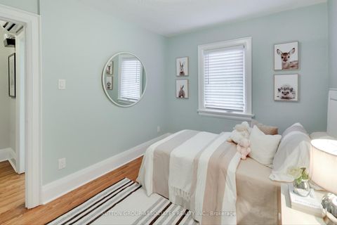 Photo 18 at 163 Maplewood Avenue, Cedarvale, Toronto