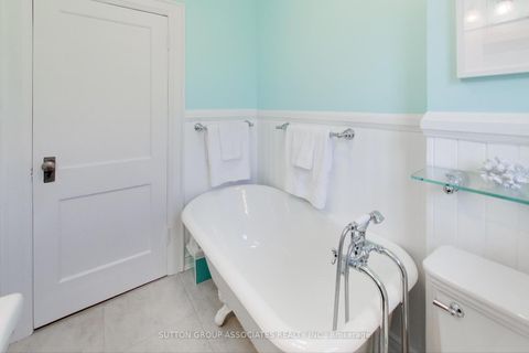 Photo 21 at 163 Maplewood Avenue, Cedarvale, Toronto