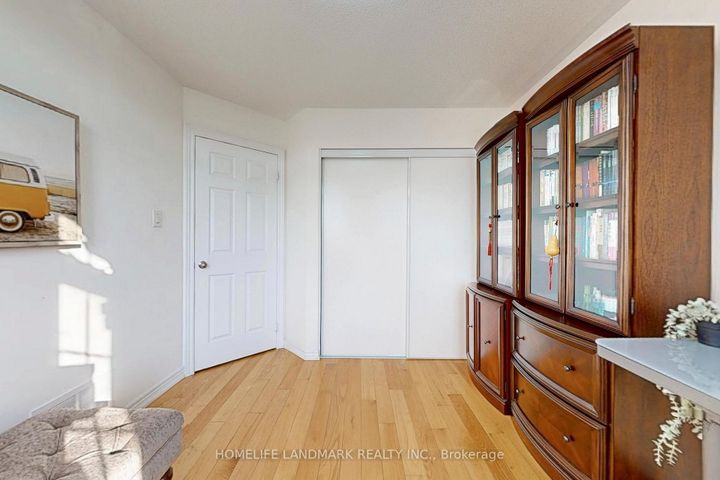 Photo 30 at 123 Fimco Crescent, Greensborough, Markham