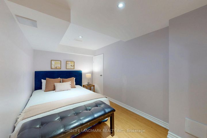 Photo 36 at 123 Fimco Crescent, Greensborough, Markham