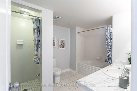 Photo 12 at 3 - 12 Eaton Park Lane, L'Amoreaux, Toronto