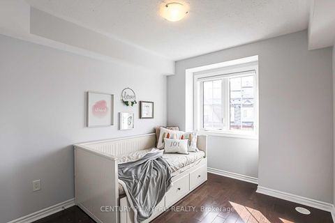 Photo 14 at 3 - 12 Eaton Park Lane, L'Amoreaux, Toronto