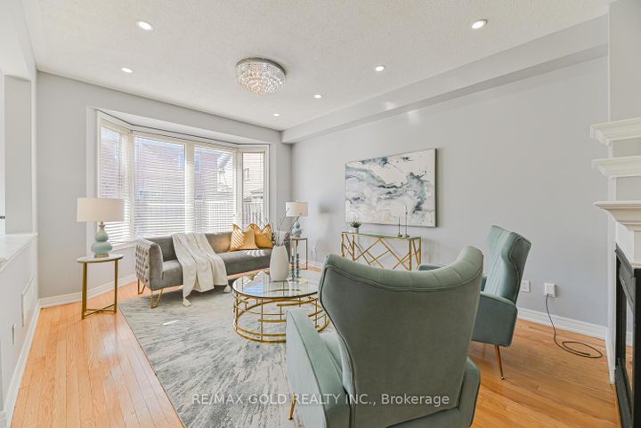 Photo 4 at 420 Sunny Meadow Boulevard, Wellington, Brampton