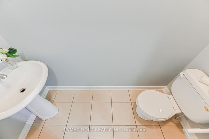 Photo 15 at 420 Sunny Meadow Boulevard, Wellington, Brampton