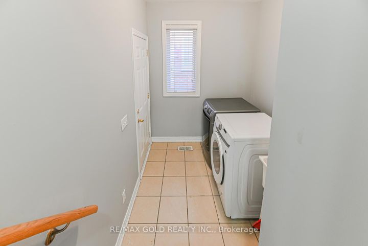 Photo 16 at 420 Sunny Meadow Boulevard, Wellington, Brampton