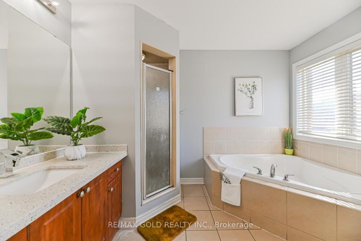 Photo 21 at 420 Sunny Meadow Boulevard, Wellington, Brampton