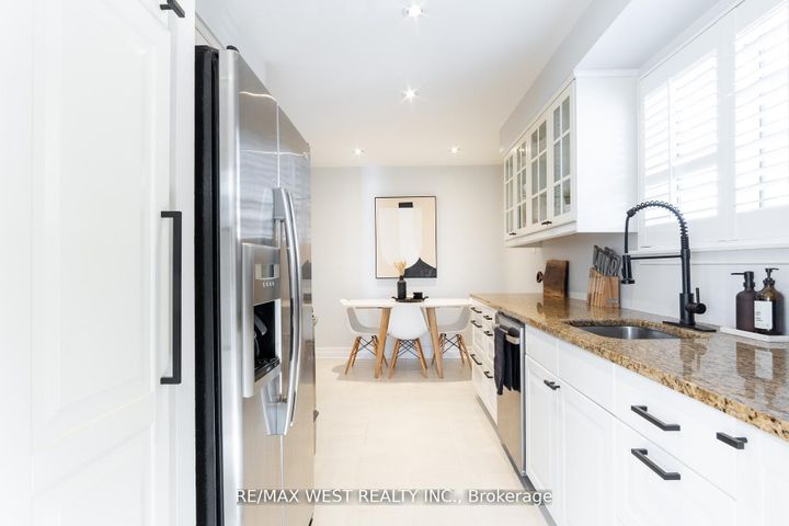 Photo 3 at 30 Tindale Road, Madoc, Brampton