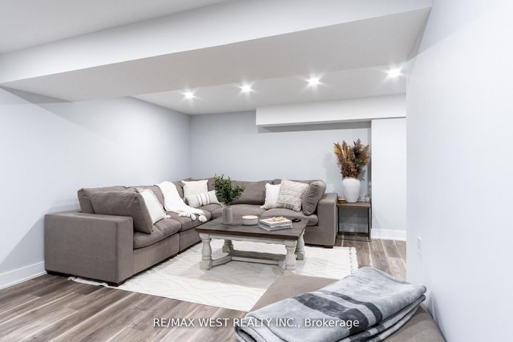 Photo 15 at 30 Tindale Road, Madoc, Brampton