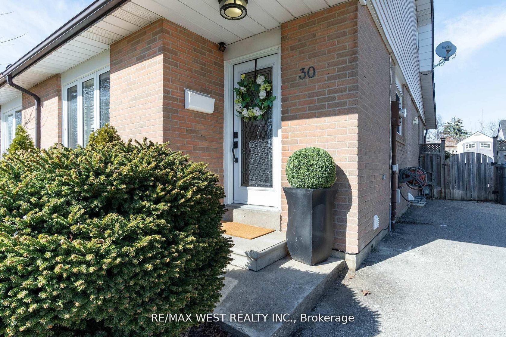 30 Tindale Road, Madoc, Brampton 2