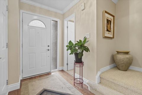 Photo 2 at 183 Bellefontaine Street, L'Amoreaux, Toronto