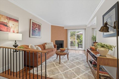 Photo 9 at 183 Bellefontaine Street, L'Amoreaux, Toronto
