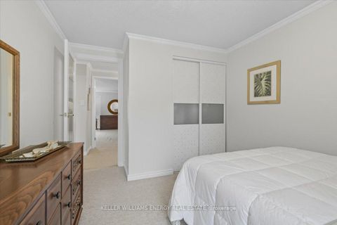 Photo 16 at 183 Bellefontaine Street, L'Amoreaux, Toronto