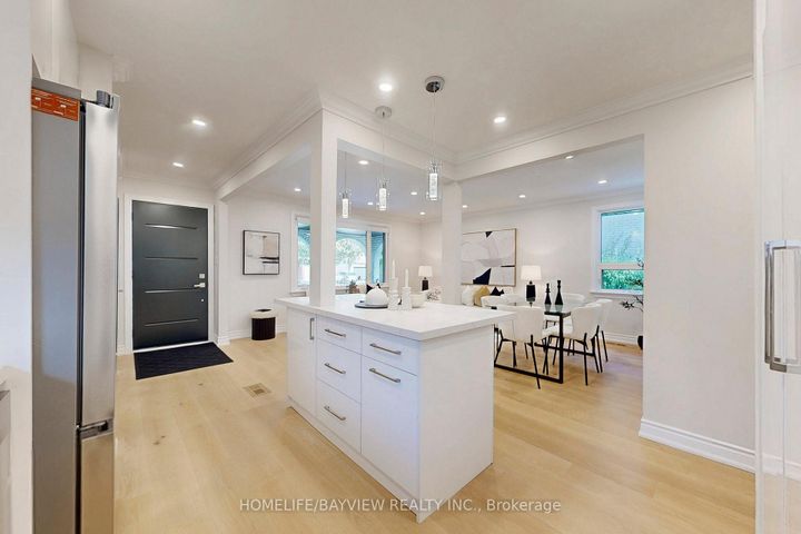 Photo 6 at 313 Churchill Avenue, Willowdale West, Toronto