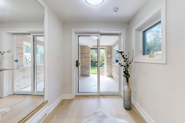 Photo 15 at 313 Churchill Avenue, Willowdale West, Toronto