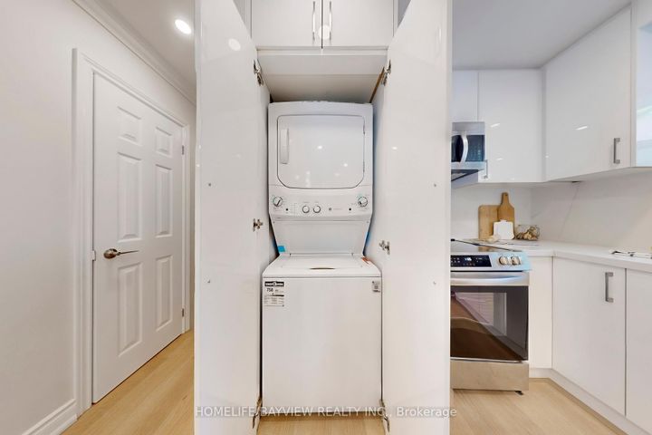 Photo 22 at 313 Churchill Avenue, Willowdale West, Toronto