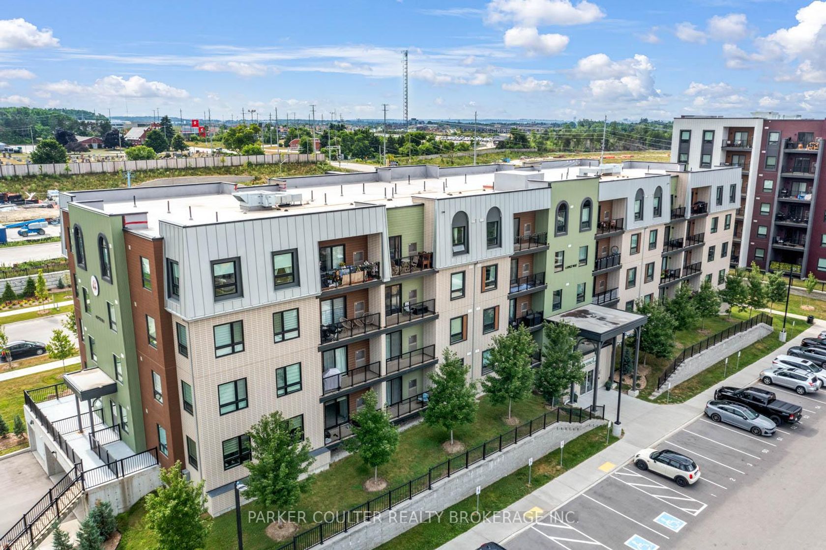 312 - 6 Spice Way, Shore, Barrie photo 2 312 - 6 Spice Way, Shore, Barrie photo 2