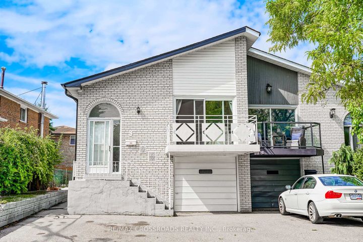 Photo 1 at 8 Topaz Gate, Steeles, Toronto