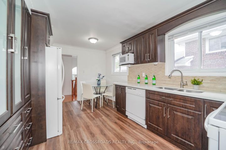 Photo 4 at 8 Topaz Gate, Steeles, Toronto