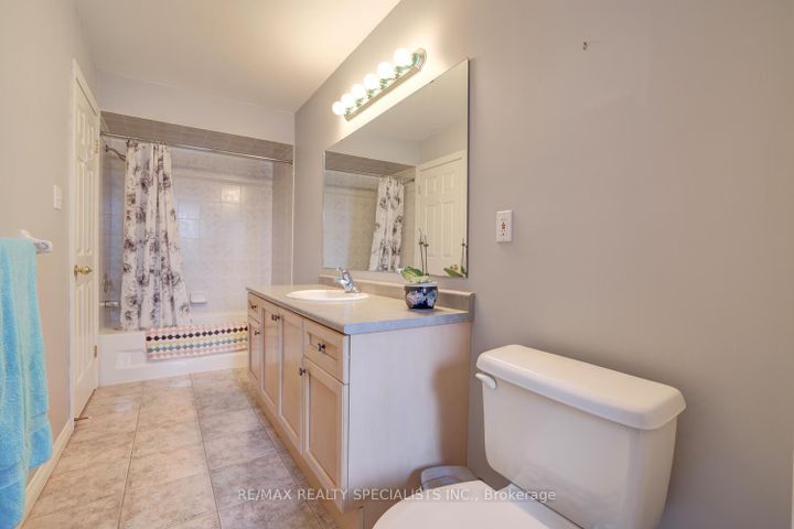 Photo 22 at 3386 Delfi Road, Erin Mills, Mississauga