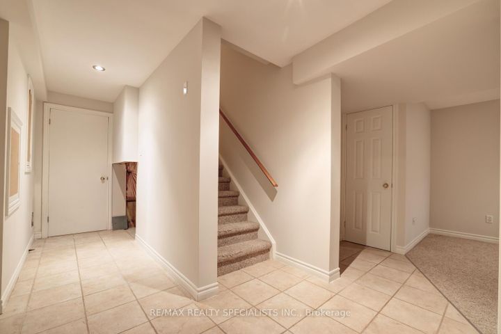 Photo 24 at 3386 Delfi Road, Erin Mills, Mississauga