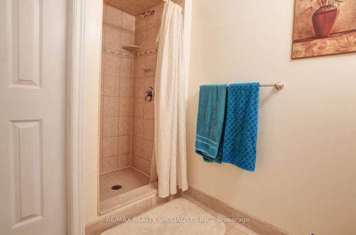 Photo 29 at 3386 Delfi Road, Erin Mills, Mississauga