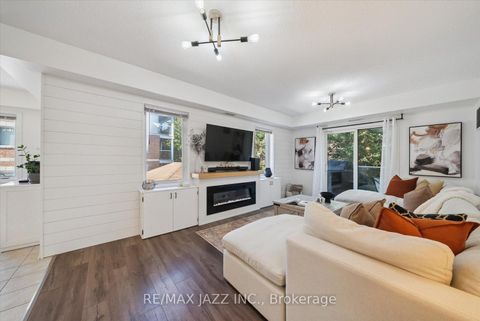 Photo 5 at 205 - 120 Aspen Springs Drive, Bowmanville, Clarington