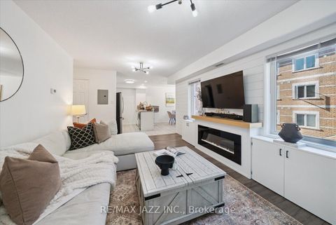 Photo 7 at 205 - 120 Aspen Springs Drive, Bowmanville, Clarington