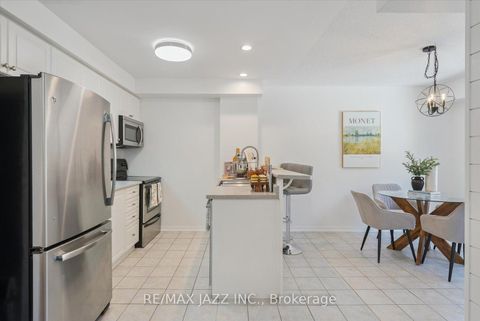 Photo 11 at 205 - 120 Aspen Springs Drive, Bowmanville, Clarington
