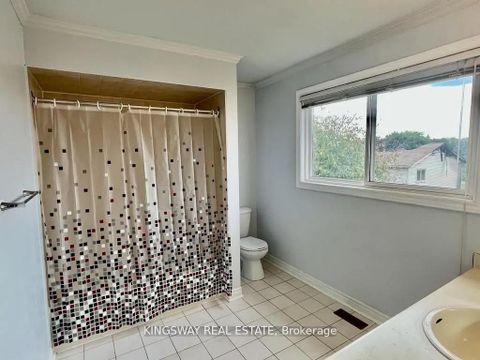 Photo 10 at 325 Salisbury Lane, London, Newmarket