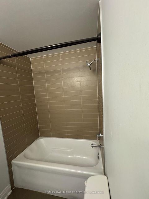 Photo 8 at 807 - 24 Woodstream Boulevard, Vaughan Grove, Vaughan