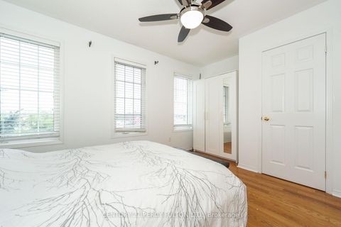 Photo 17 at 119 Torbarrie Road, CFB, Toronto