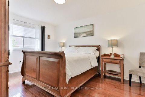 Photo 17 at 140 Moraine Drive, Vellore Village, Vaughan
