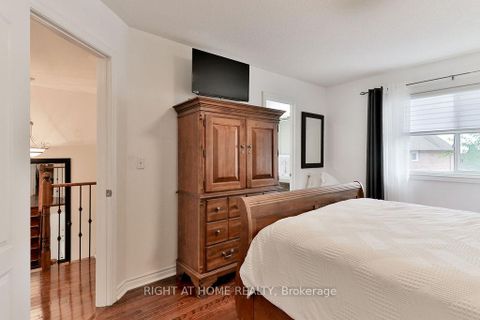 Photo 18 at 140 Moraine Drive, Vellore Village, Vaughan